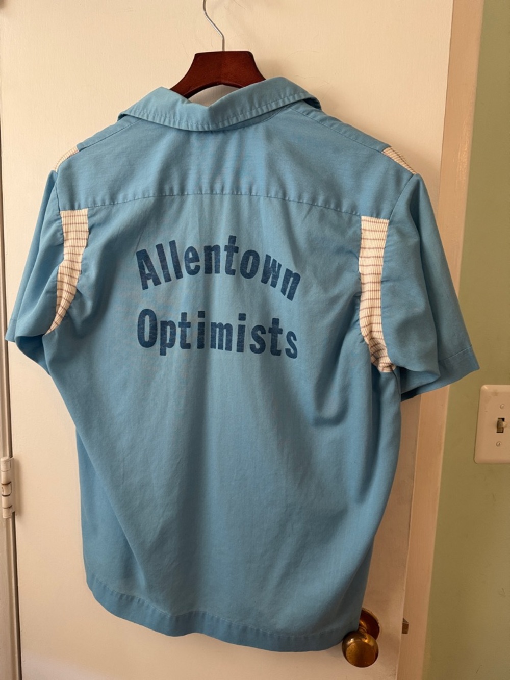 Vintage Bowling League Light Blue Men's Short-Sleeve Button Down Shirt